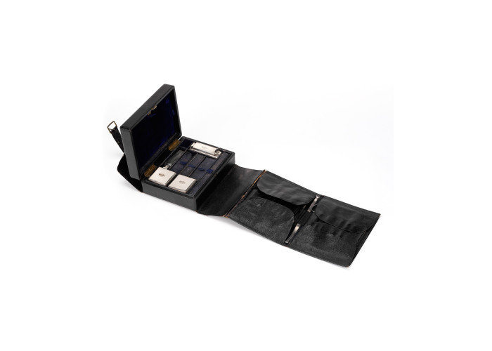 Rowland Hills campaign dressing case_2